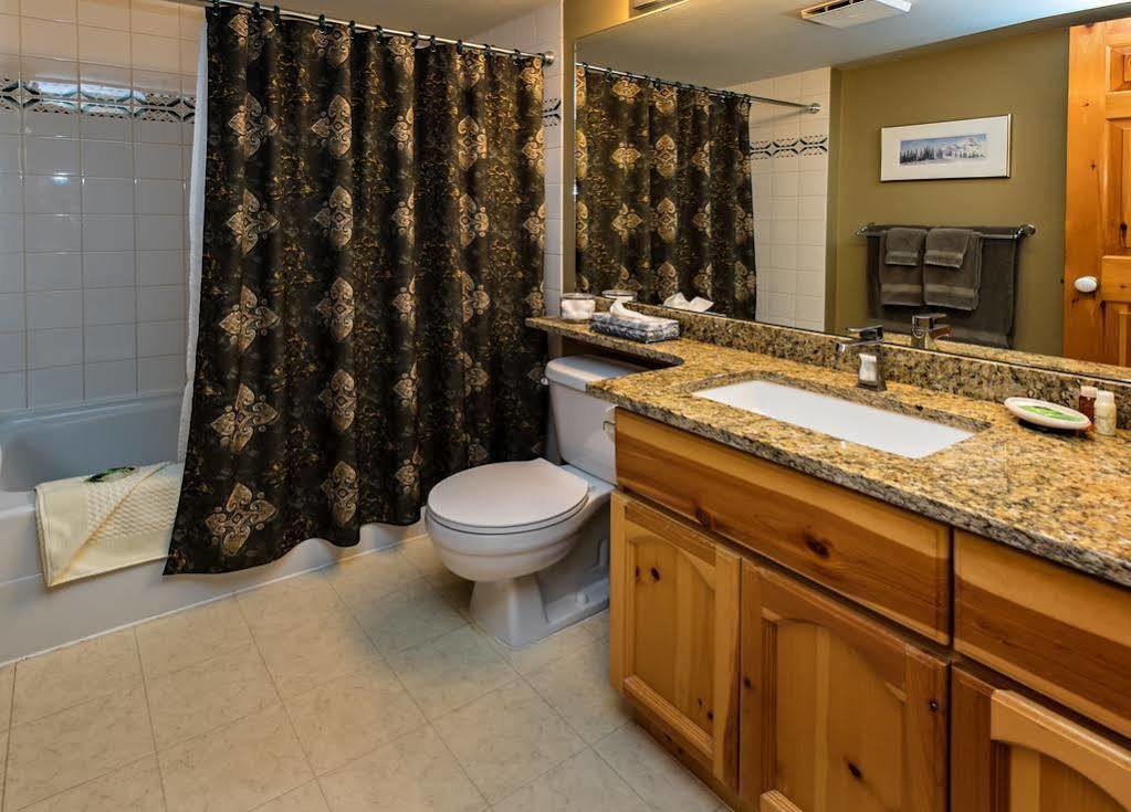 Westwind Properties At Valhalla Whistler Luaran gambar